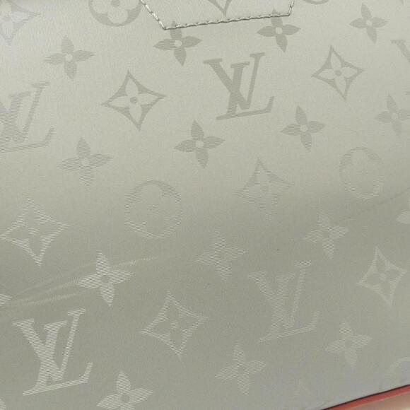LOUIS VUITTON Brown Monogram Mini Bag - Picture 5 of 7